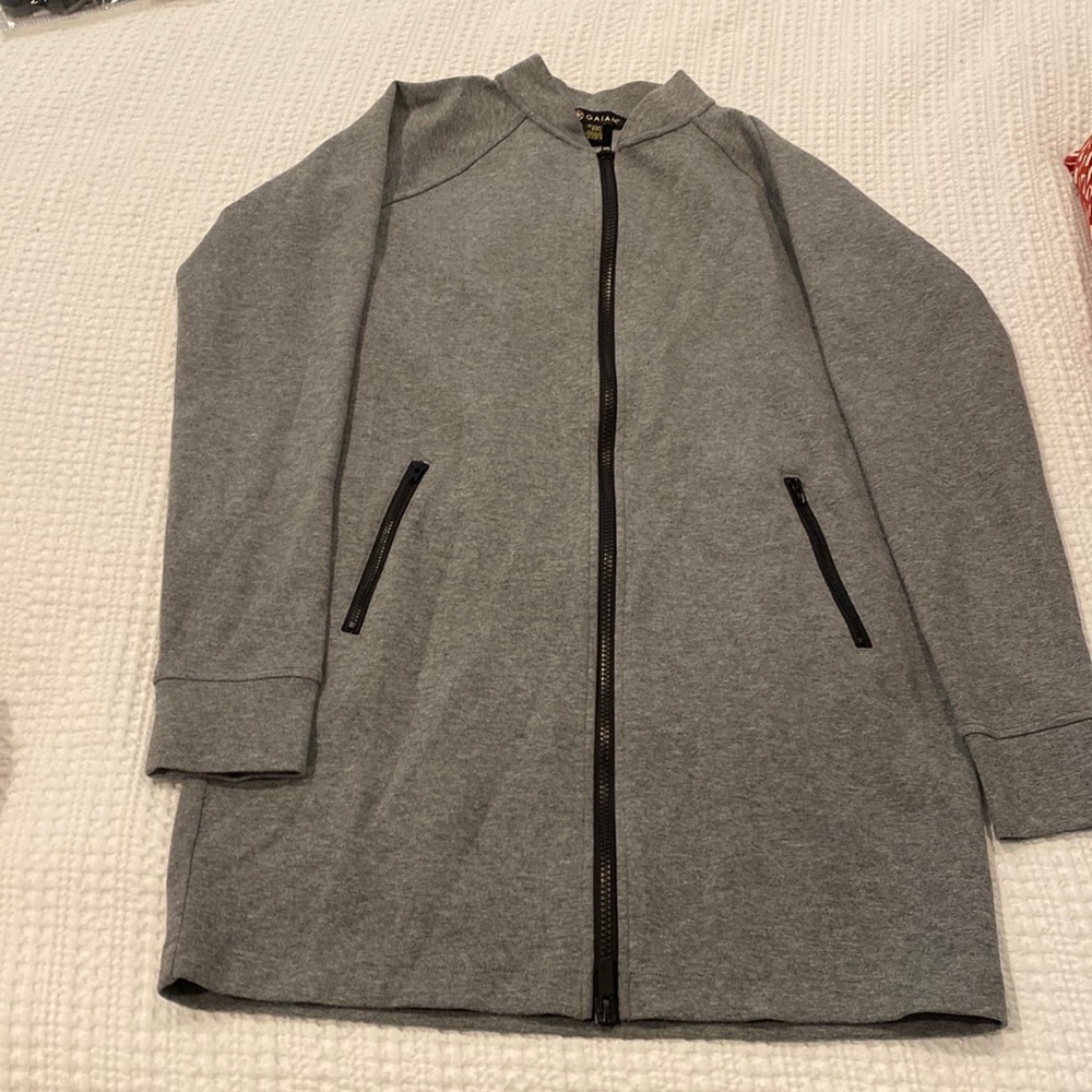 GAIAM Jessica Biel Work out zip up